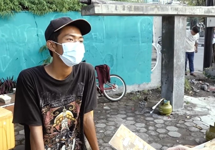 Sukses Jual Roti Panas Hingga Buka 5 Cabang, Pedagang Ini Ingin Naik Haji 