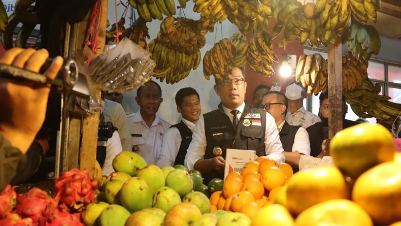 Cek Harga Kebutuhan Pokok di Pasar Atas Baru Cimahi, Gubernur Jabar Temukan Ini