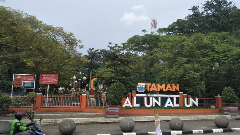 Pemprov Jabar Gelontorkan Rp15 Miliar untuk Revitalisasi Alun-alun Cimahi