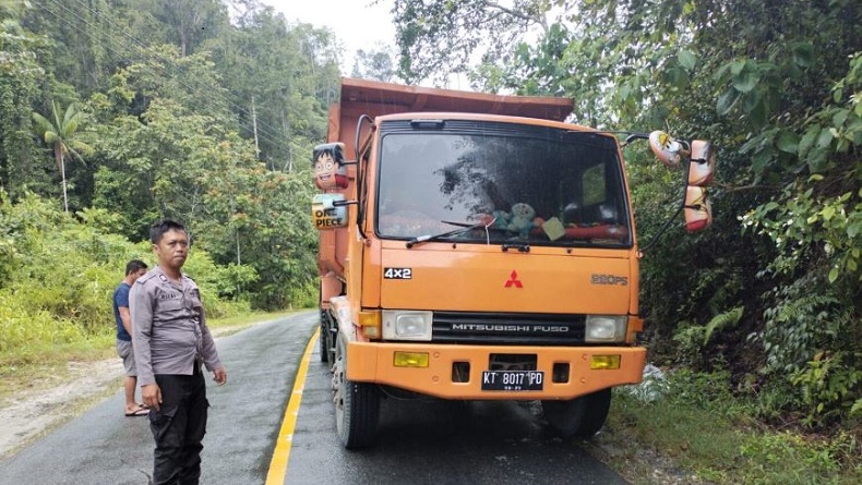 Kecelakaan Maut di Jayapura, Ibu dan Anak Tewas Masuk Kolong Truk
