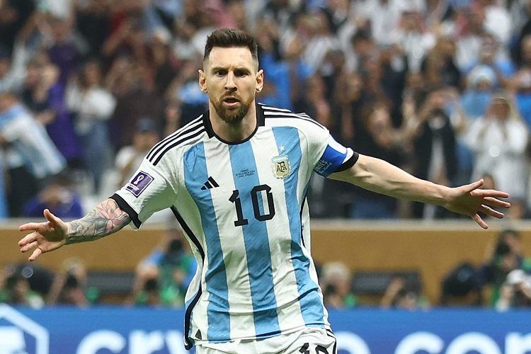 Messi Bikin Gol Penalti, Argentina Sementara Unggul 1-0 atas Prancis