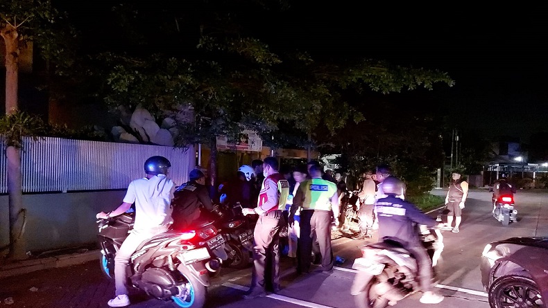 Jelang Nataru di Bandung, Polisi Bubarkan Kelompok Bermotor dan Gencar Razia Miras