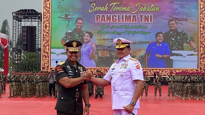 Sertijab Panglima TNI, Jenderal Andika dan Laksamana Yudo Salam Komando