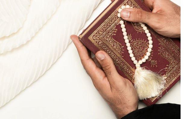 Hukum Tajwid Surat An Nur Ayat 35 dan Artinya, Lengkap dengan Cara Bacanya