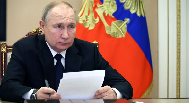 Tak Peduli Berapa Biaya Perang Ukraina, Putin: Negara Akan Berikan Apa pun!