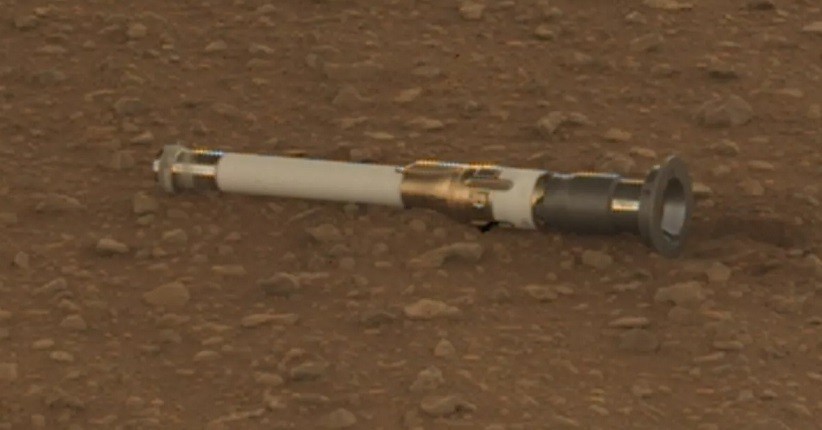 Momen Penting, Rover Perseverance Jatuhkan Sampel Pertamanya di Permukaan Mars