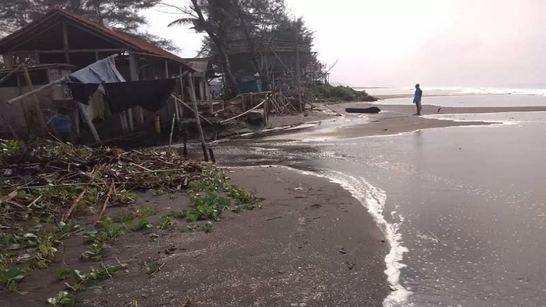BMKG Ingatkan Potensi Banjir Rob di Pesisir Selatan Jawa Tengah