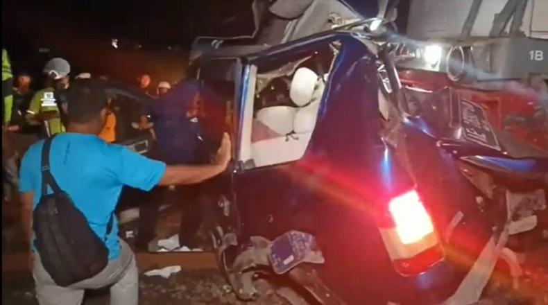 Minibus di Ngawi Tertabrak Kereta Sancaka, 3 Penumpang Tewas