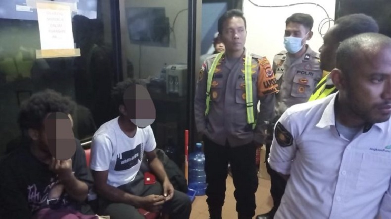 Bawa Ganja, Penumpang Pesawat Ditangkap Polisi di Bandara Sentani Jayapura 