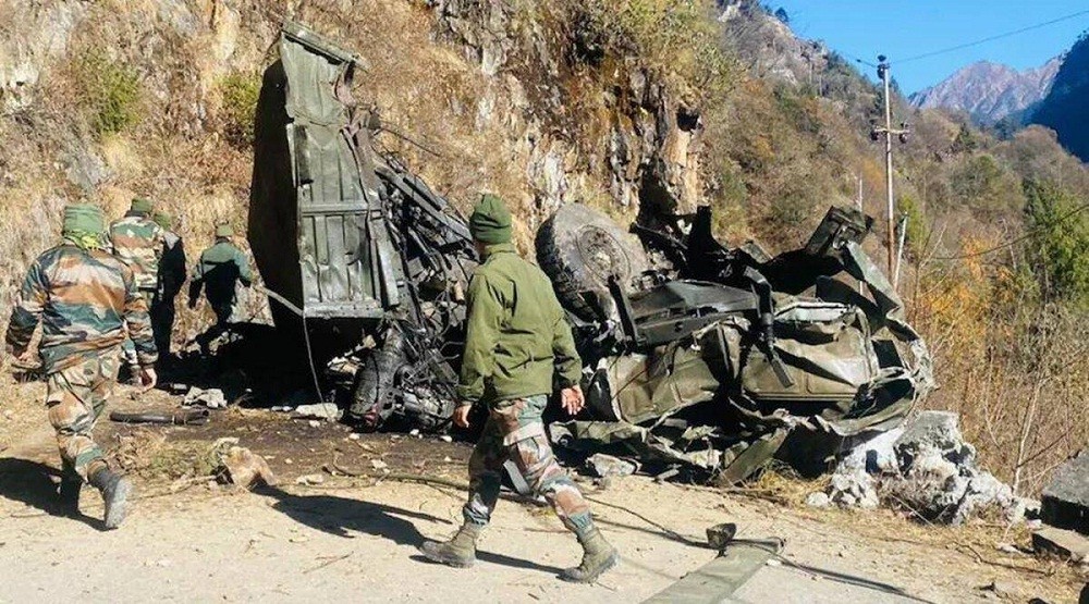 Truk Angkut Personel Angkatan Darat Jatuh ke Jurang, 16 Tentara Meninggal