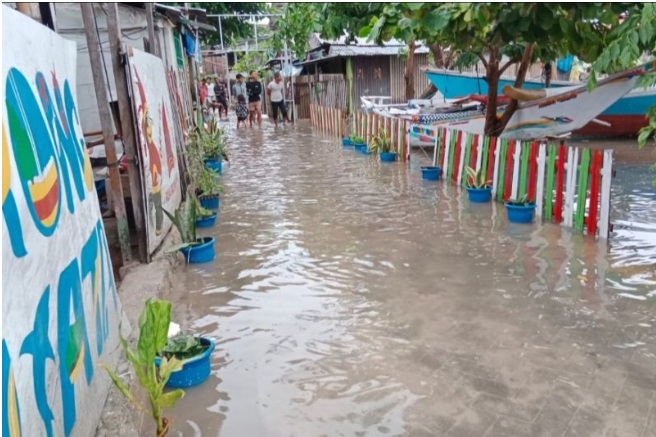 Banjir Rob Terjang Pulau Kodingareng, Ratusan Rumah Terendam Banjir, 30 Rusak