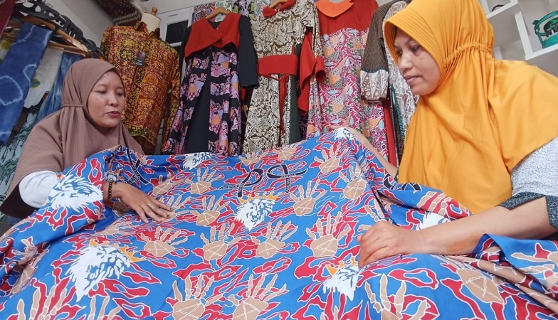 Empati, Perajin Ini Jadikan Peristiwa Tragedi Kanjuruhan sebagai Motif Batik