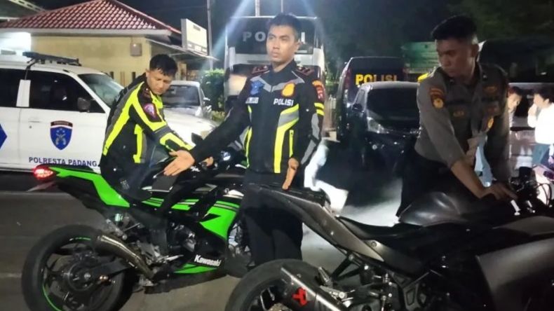 Polresta Padang Gelar Razia, 19 Motor Knalpot Brong Dikandangkan
