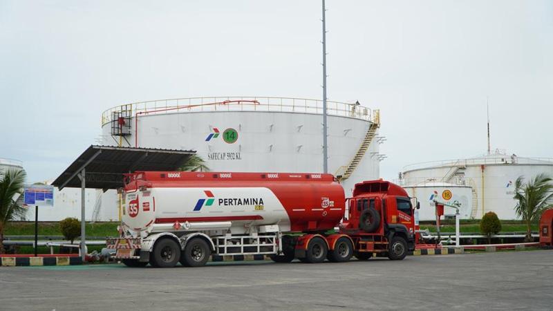 Bahlil bakal Rayu Shell Cs Beli BBM Impor Pertamina yang Terlanjur Masuk RI