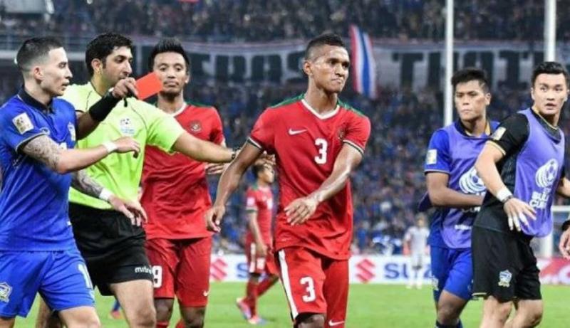 Kisah Abduh Lestaluhu Ngamuk ke Bench Thailand di Piala AFF, Langsung Curi Perhatian Dunia