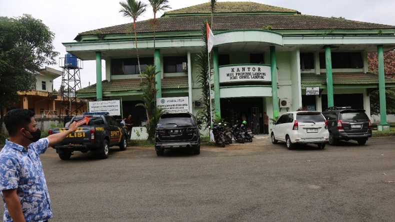 Kantor MUI Lampung Dirusak OTK, Pintu dan Jendela Kaca Pecah Dilempari Batu