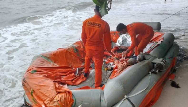 Ini Identitas 6 ABK TB Muara Sejati yang Hilang usai Kapal Tenggelam di Karimata