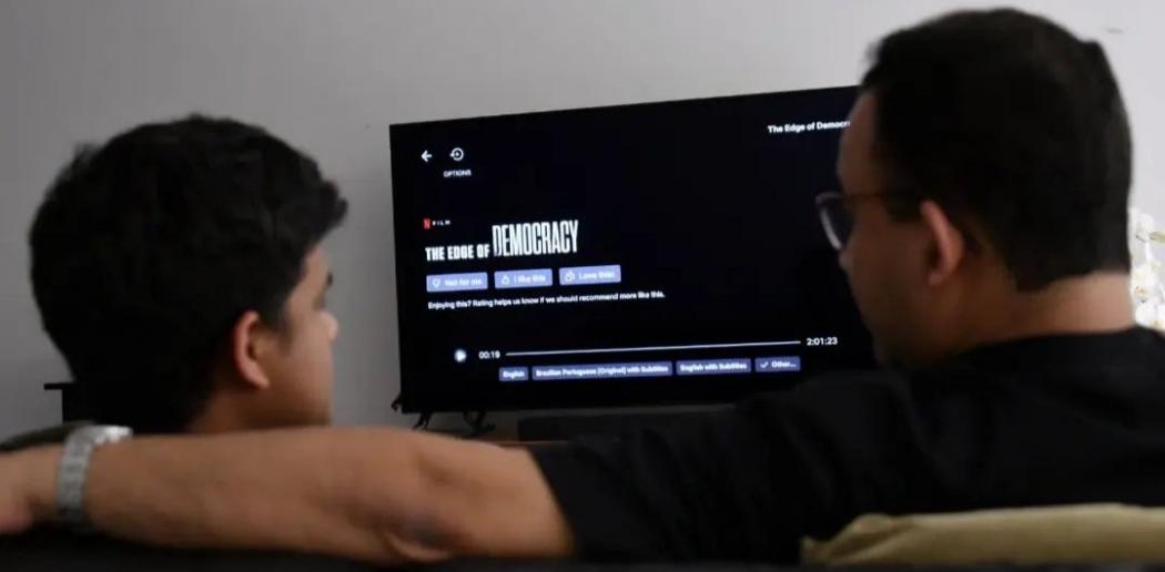 Cerita Anies Habiskan Momen Tahun Baru Nonton Film Dokumenter dengan Anak, Singgung soal Demokrasi 