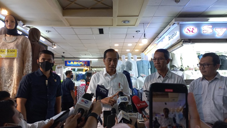 Presiden Jokowi Jawab Singkat soal Reshuffle Kabinet: Tunggu Saja