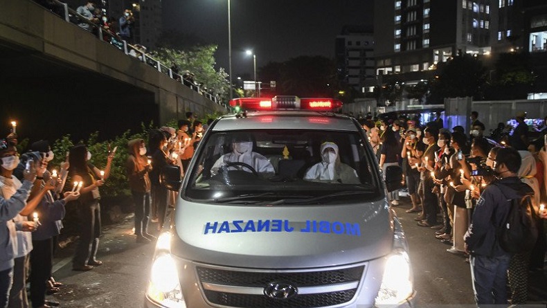 Pemprov DKI Beri Beasiswa kepada Anak-anak Nakes yang Meninggal karena Covid-19