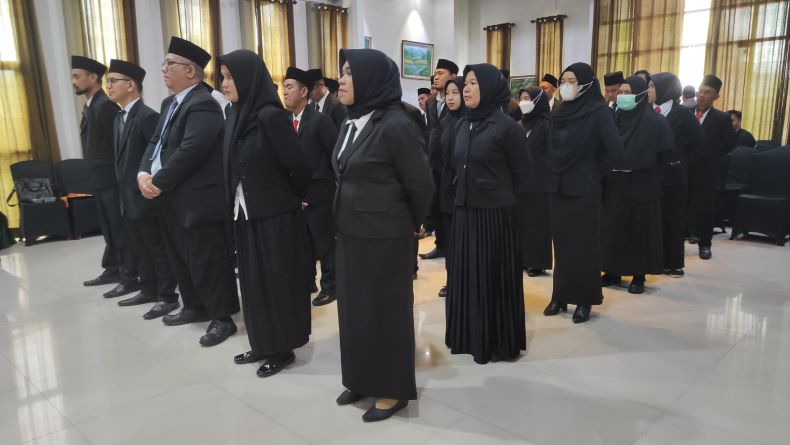 Persiapan Pemilu 2024, KPU Lantik 30 PPK se-Bangka Barat