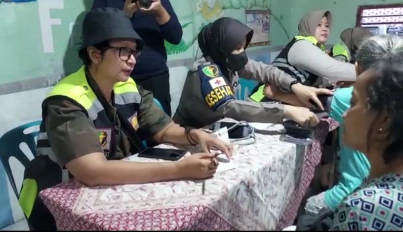  Dokkes Polda Jateng Periksa Kesehatan Ratusan Korban Banjir di Semarang, Ini Keluhannya