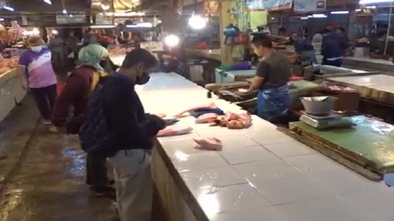 Pasokan dari Nelayan Minim, Stok Ikan Laut di Kota Bandung Kosong  