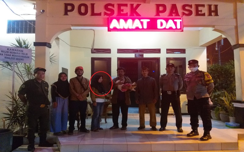Petugas Polsek Paseh Jemput dan Antarkan Pulang Warga yang Diduga Jadi Korban Hipnotis