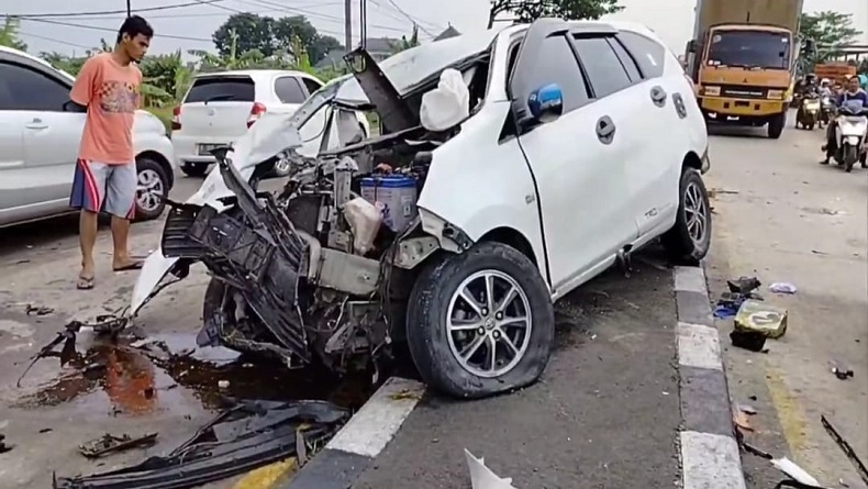 3 Kendaraan Tabrakan Beruntun di Jalur Pantura Subang, 1 Orang Tewas