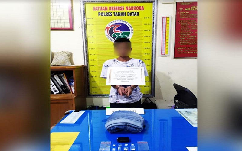 Ditangkap Polisi, Pria Ini Nekat Telan Sabu