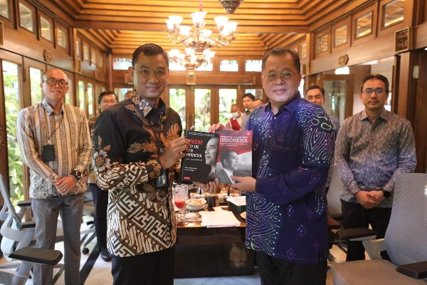 PLN dan Perusahaan Listrik Malaysia Kerja Sama Ketenagalistrikan