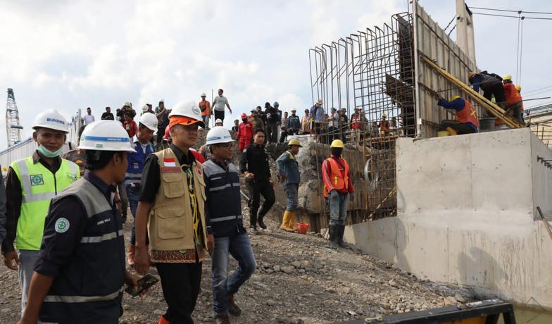 Perbaikan Jembatan Juwana Bikin Macet, Ganjar: Maaf Terganggu, Sabar Dulu hingga April