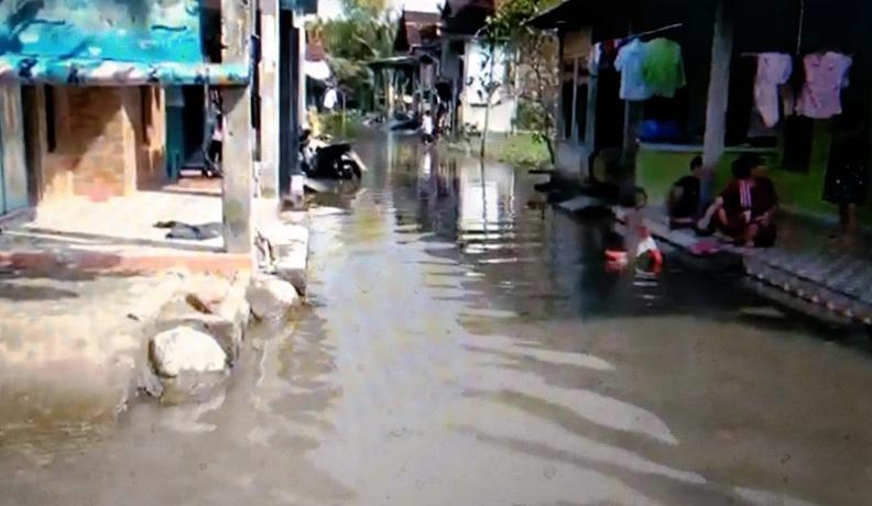 Potret Memprihatinkan Desa Karangrejo Demak, 2 Pekan Terendam Banjir Belum Dapat Bantuan