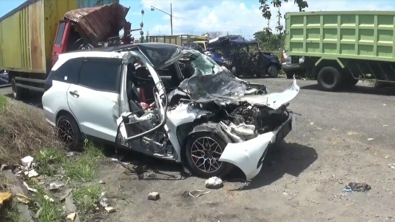 Identitas 5 Korban Tewas Kecelakaan Maut Minibus di Ngawi, Ada Warga Jakarta