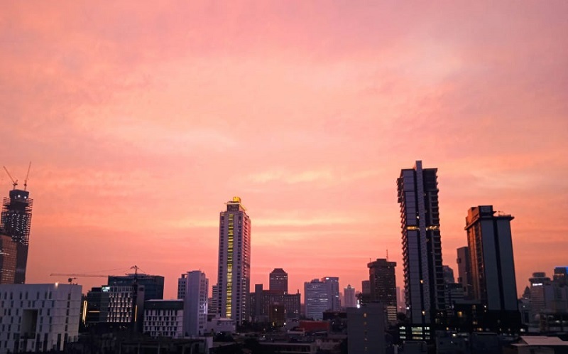 Senja di Jakarta Mempesona Beberapa Hari Terakhir, Begini Penjelasan BMKG