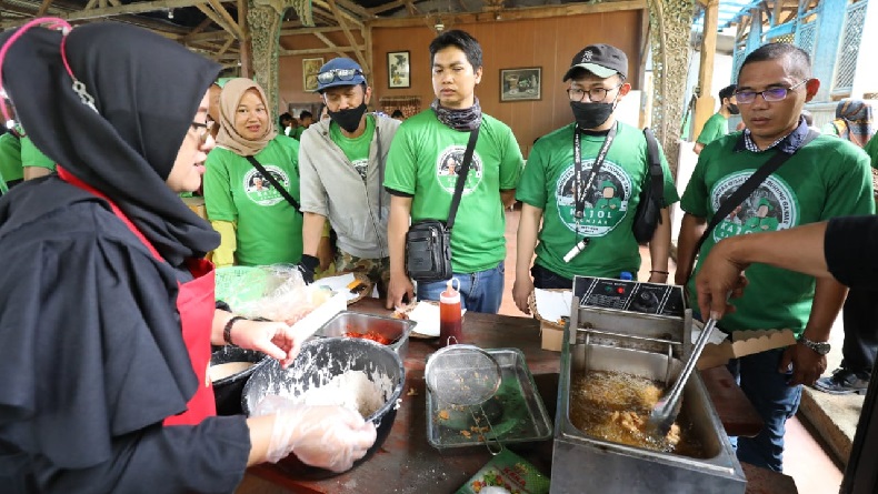 Kajol Gelar Coaching Clinic UMKM di Lembang KBB, Latih Driver Ojol Keterampilan Usaha