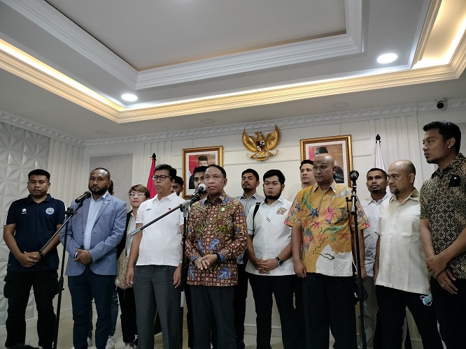 Bertemu 14 Klub Liga 2, Menpora Cari Solusi Agar Kompetisi Dilanjut