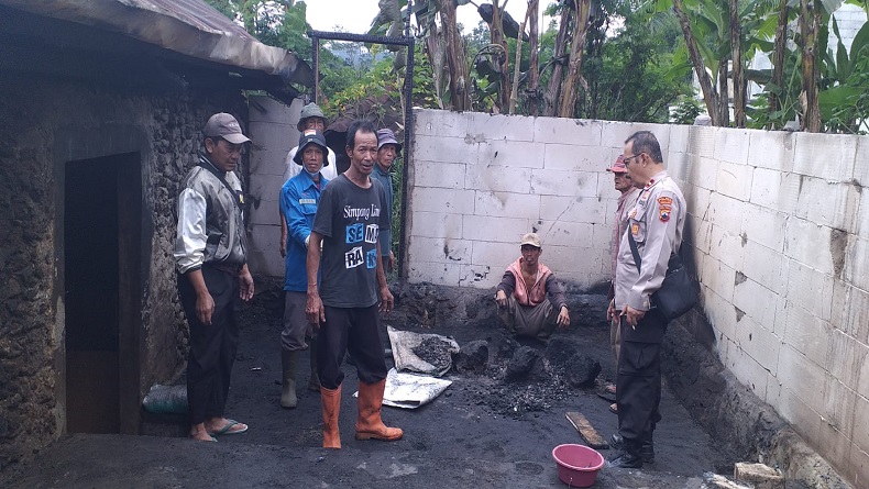 Tertidur saat Rebus Jagung, Dapur Rumah Warga di Pemalang Kebakaran