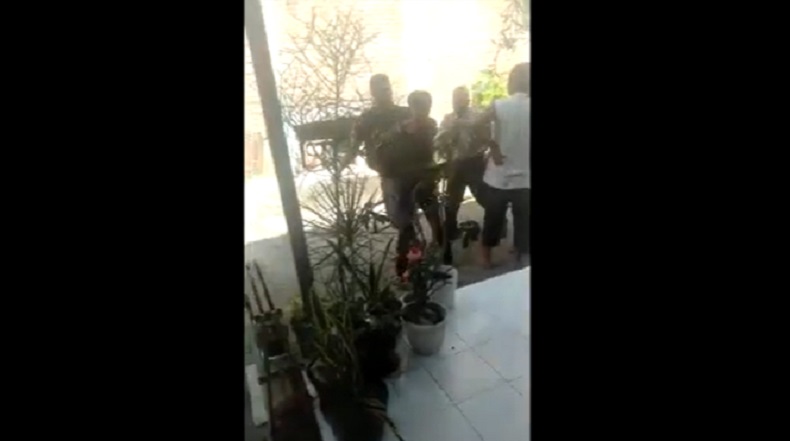 Gadaikan Gelang Emas Palsu, Pria di Mojokerto Dihajar Warga