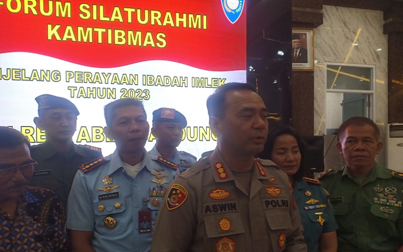 Ratusan Polisi Dikerahkan untuk Amankan Imlek 2023 di Kota Bandung   