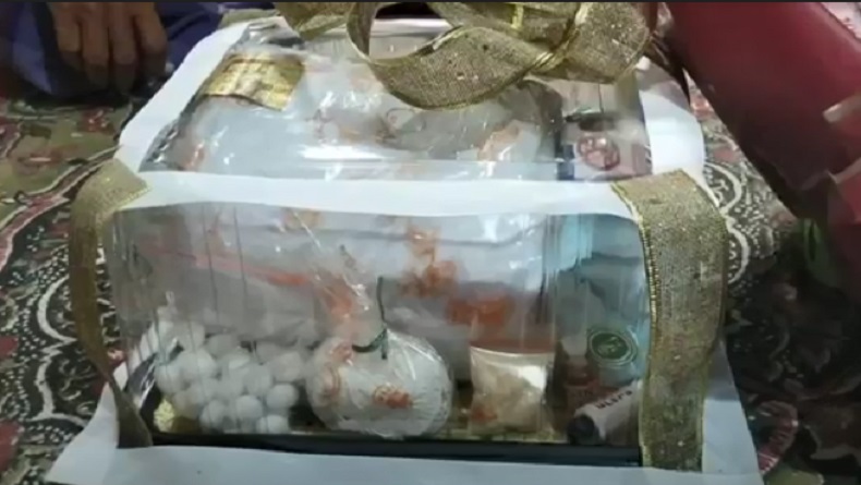 Penampakan Mahar Seperangkat Kain Kafan yang Viral, Ada Kapas, Benang hingga Kamper
