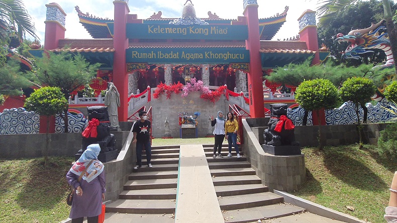 Tiadakan Atraksi Barongsai, Kelenteng Kong Miao TMII Fokus Gelar Ritual Ibadah Tahun Baru Imlek
