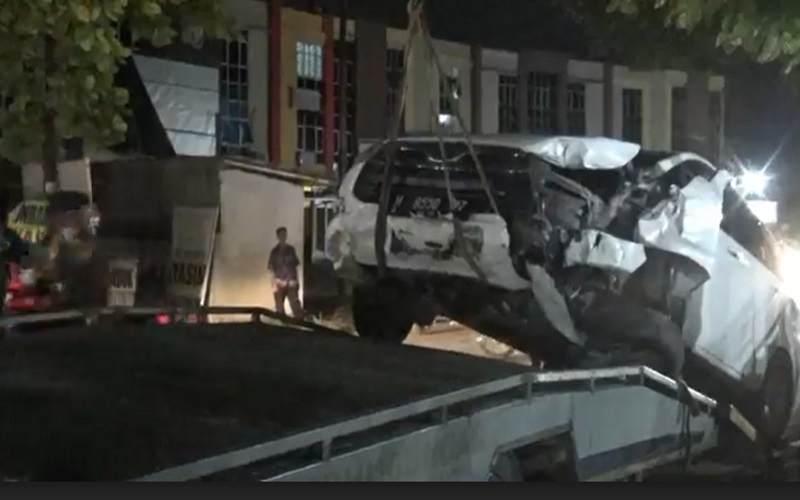 Motor Ditabrak dan Diseret Innova dari Belakang, Pasutri Tewas di Lokasi Kejadian 