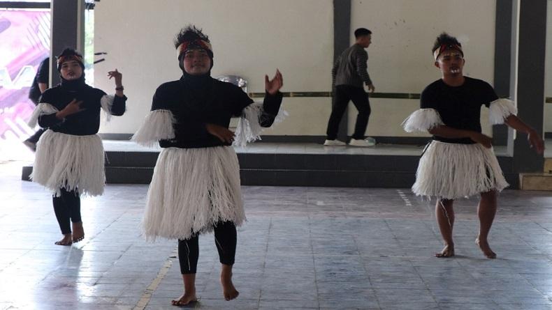 Festival Permainan Tradisional di Kampus UMS Berlangsung Semarak