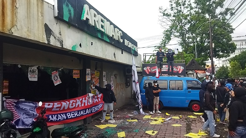 Manajemen Arema FC Sesalkan Perusakan Toko Merchandise: Kami Terbuka Berdiskusi