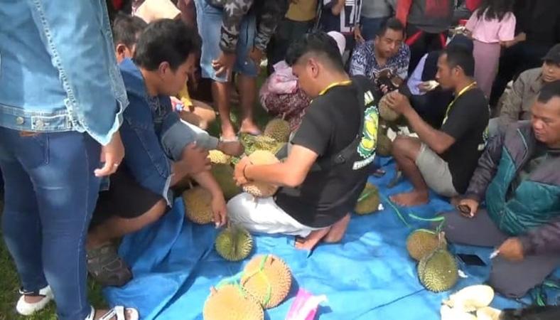 Wajib Dicoba, Durian Lokal di Kendal Ini Murah tapi Rasa Tak Kalah dengan Musangking