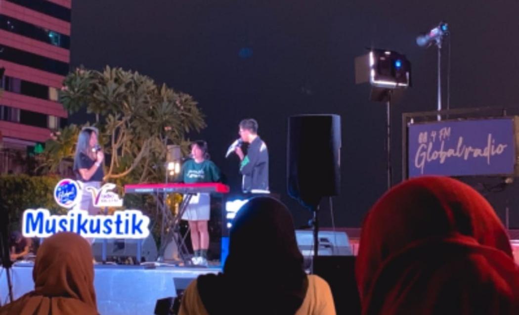 Menggalau di Skydeck Sarinah