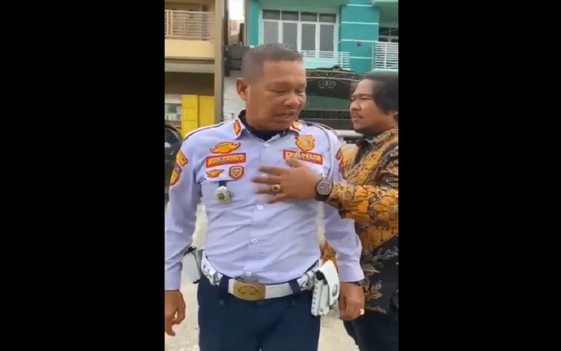 Arogan saat Bela Anak Anggota DPRD Wajo Aniaya Jukir, Petugas Dishub Ini Diberi Sanksi