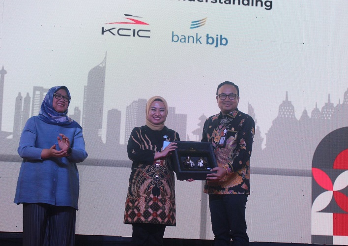 Teken MoU dengan KCIC, bank bjb Hadirkan Berbagai Produk dan Layanan Perbankan
