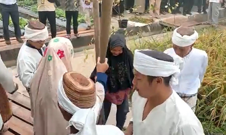 Kabar Baik, Murok Jerami Suku Mengkanau Terdaftar sebagai Ekspresi Budaya Tradisional